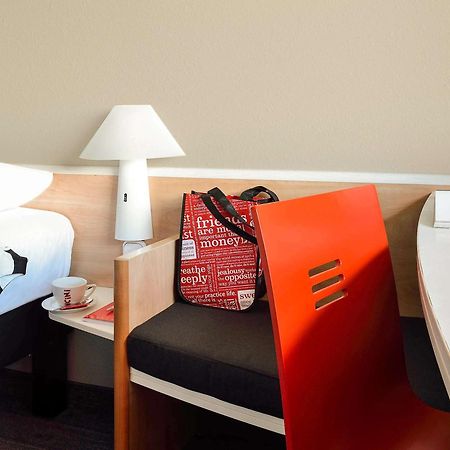 Ibis Dieppe Le Val Druel Екстериор снимка