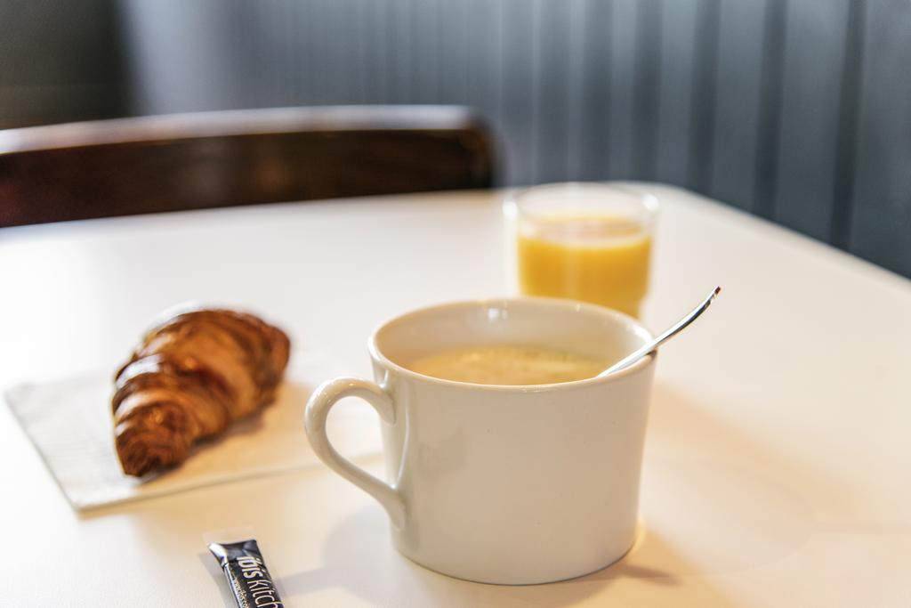 Ibis Dieppe Le Val Druel Екстериор снимка